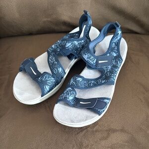 Easy Spirit Blue Patterned Sandals- Sz 10